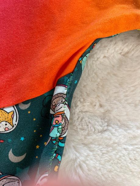 Obojstranné tepláky, 92