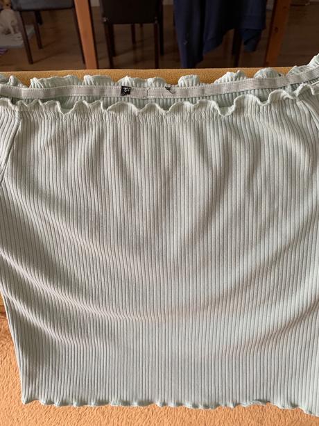 Zelenkavy top, bershka,m