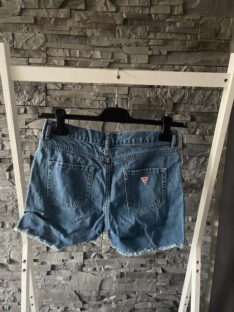 Guess v.s pas 73 cm, guess,s