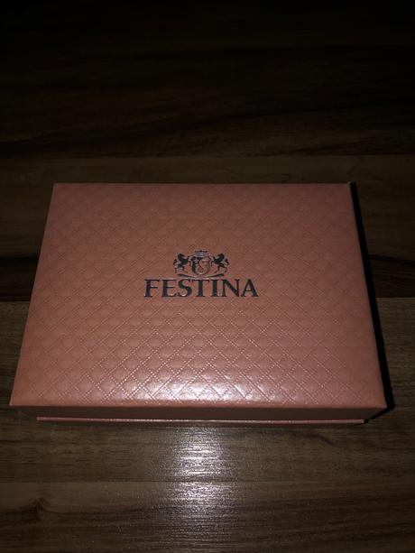 Hodinky, festina