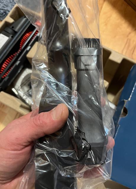 Tyčový vysávač electrolux 300 clean nové príslušen, electrolux