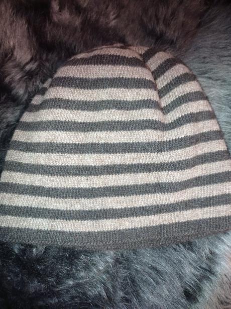 Čiapka obojstanna, 104