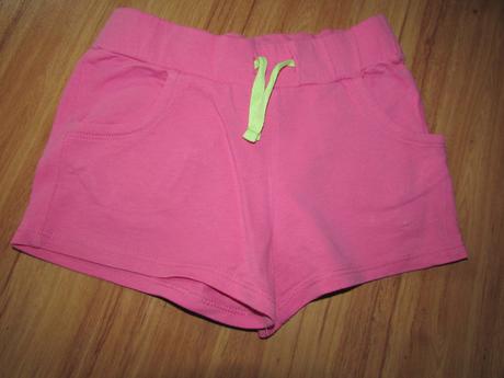 Šortky , h&m,122