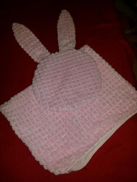 Prikrývka a vankúšik, 