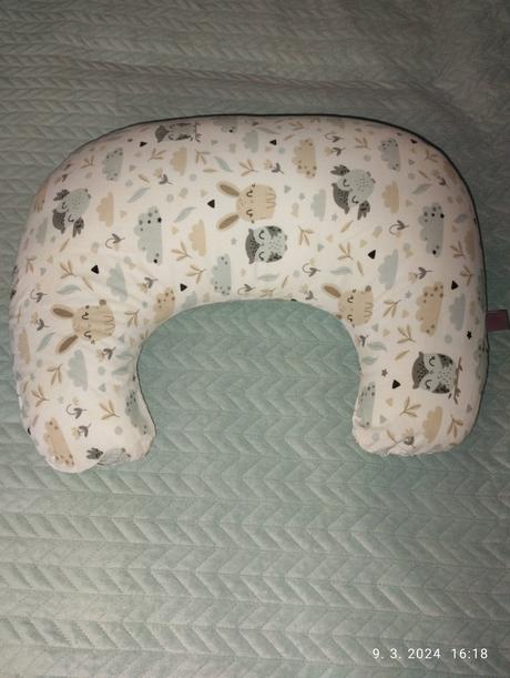 Vankúš na kojenie,