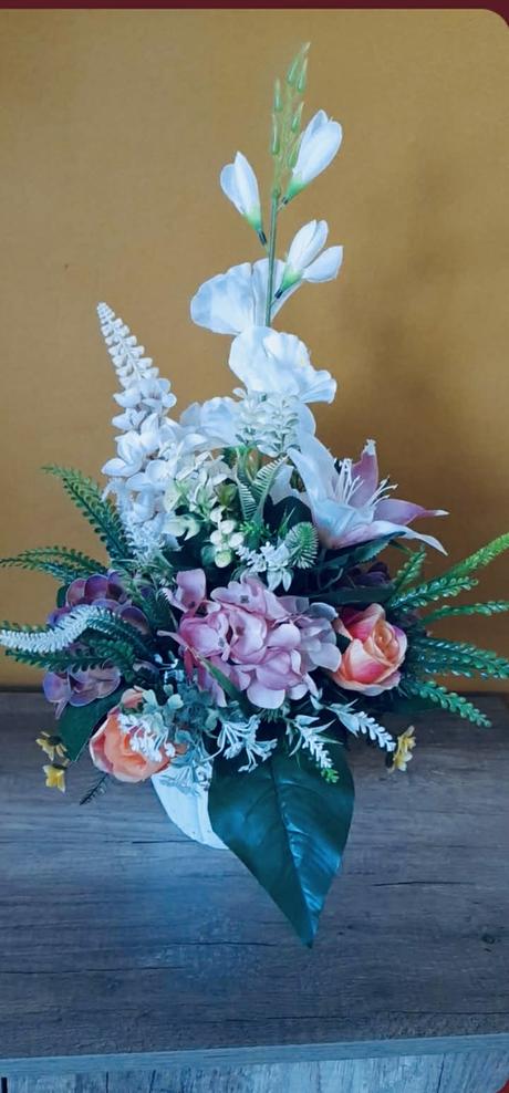 Veľkonočné a celoročné dekorácie na stôl, 