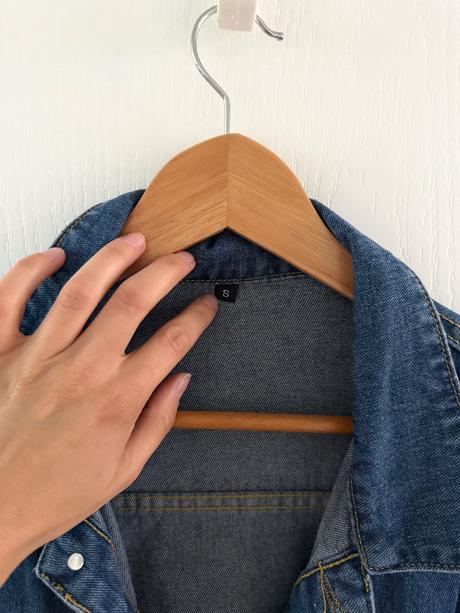 Klasická rifľová bunda s modrý denim, s