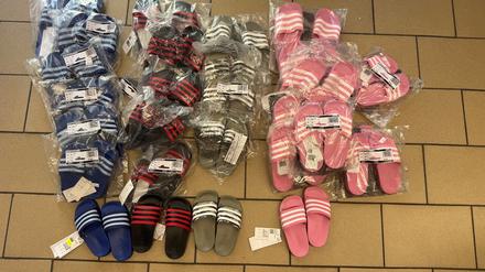 Detské šľapky, adidas,28 / 29 / 32
