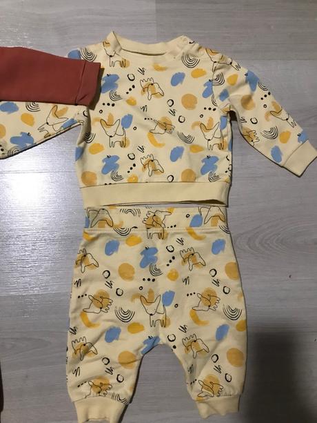 Teplakove súpravy, sinsay,68