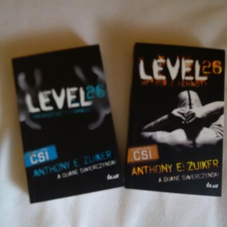 2x super napinava detektivka,