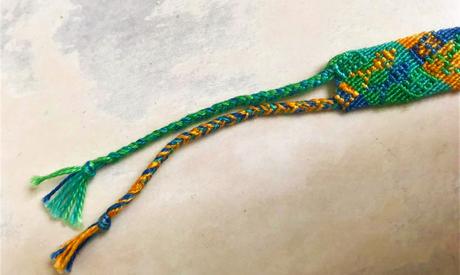 Tkaný etno náramok,