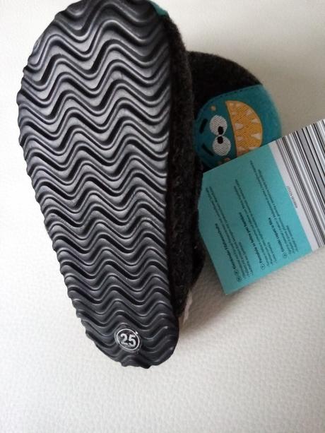 Papucky 25, 25