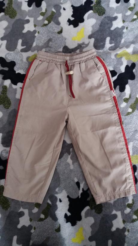 Podšité nohavice, 80