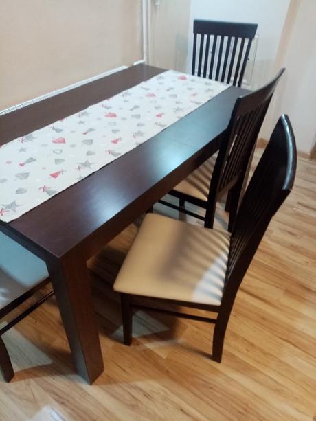 Jedálenský stôl rozťahovací, 