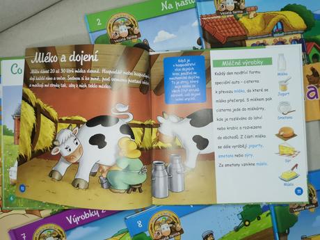 Knižky farma a zvieratá na farme, veci,