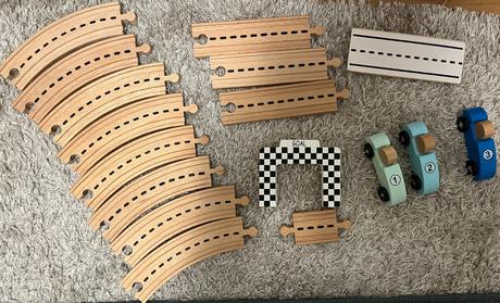 Pretekárska dráha v kufríku (jabadabado),