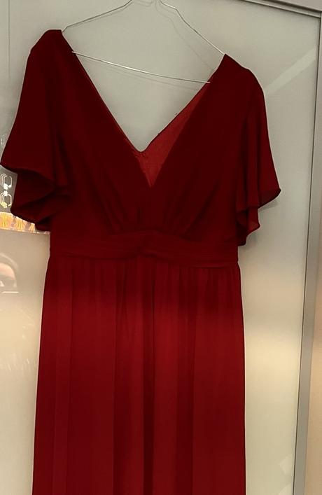 Sifonove spolocenske saty, 42