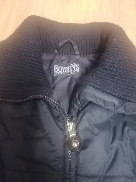 Čierna vetrovka bez rukávov, 34