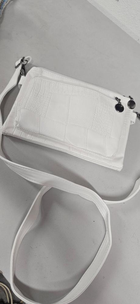 Biela crossbody kabelka, 