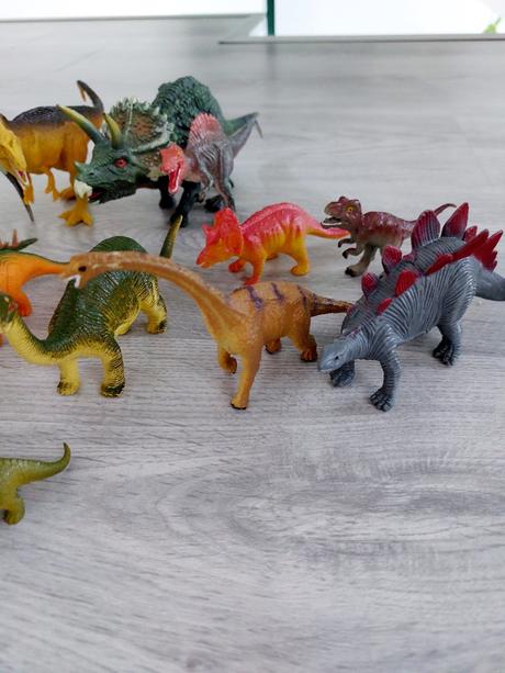 20ks dinosaury, 