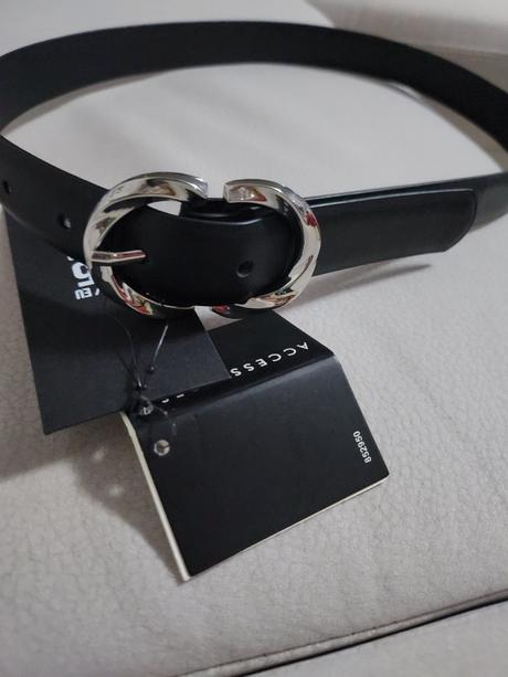 Dámsky opasok, new yorker