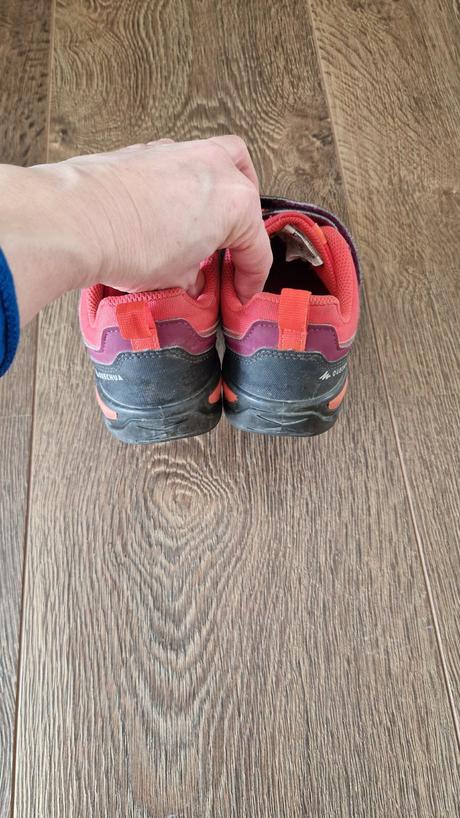 Turistické topánky quechua, 33