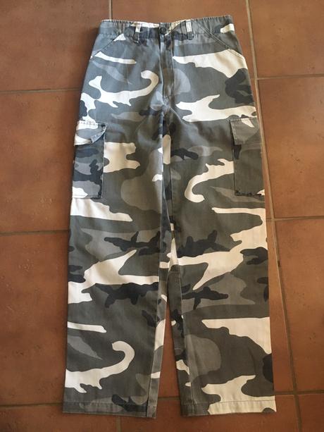 Maskáčové nohavice, 134