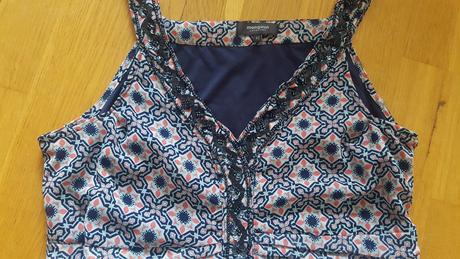 Vzorované maxišaty, 42