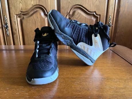 Športová basketbalová obuv tarmak kipsta, 33