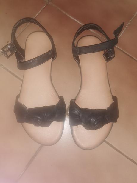 Čierne sandálky, clara barson,37