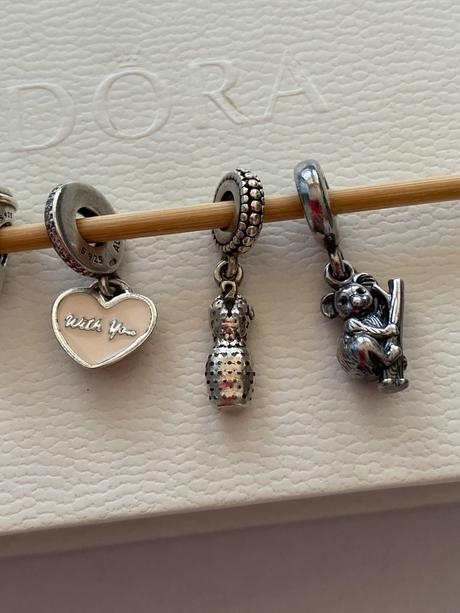 Pandora koralky a privesky, pandora