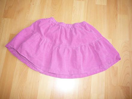 Dievcenska mencestrova sukna, 104