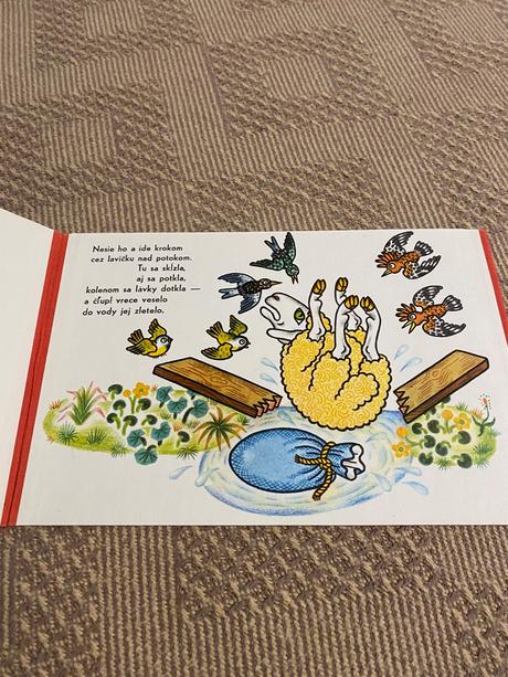 Krásne staré skladacie retro leporelo skúpy macko, 