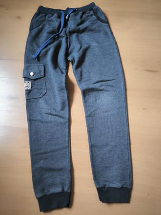 Tepláky modelko, modelko,140