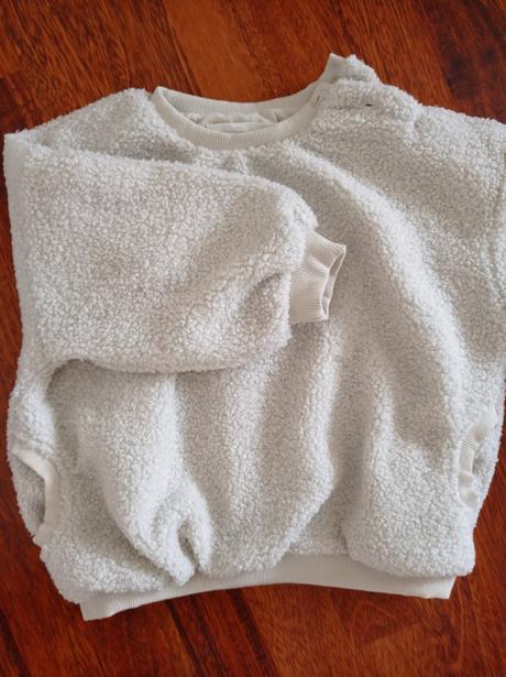 Teplá bundička nová, reserved,110