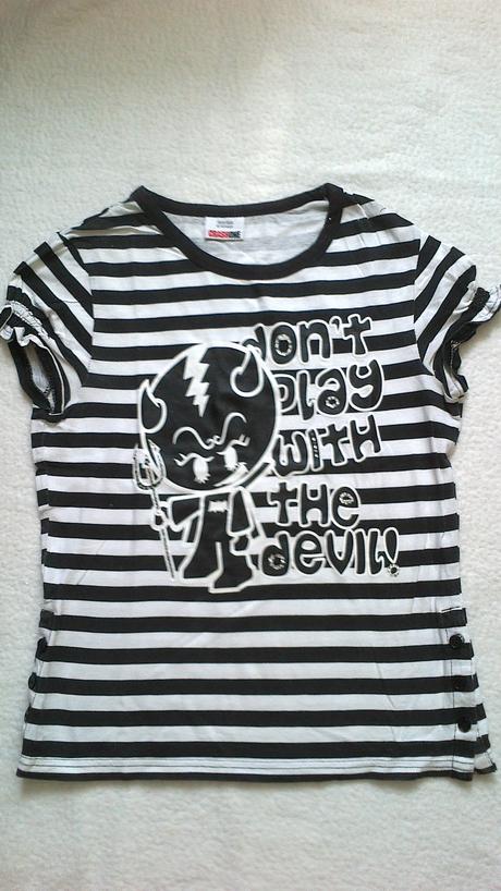 Čierno-biele tričko, 158