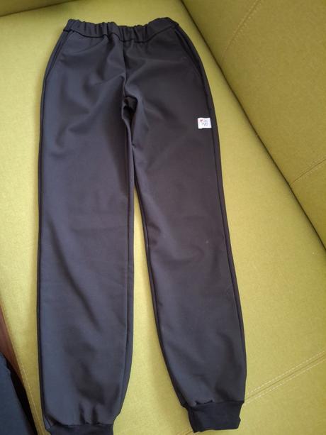 Gate softshellove, 152