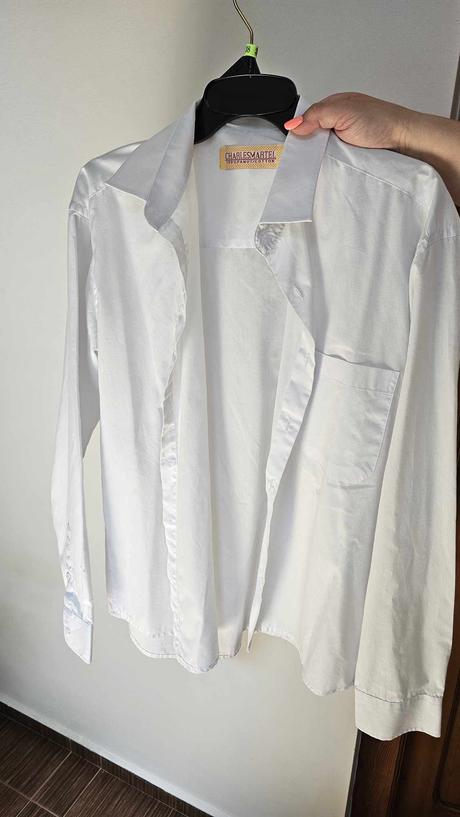 Biela košela, 40