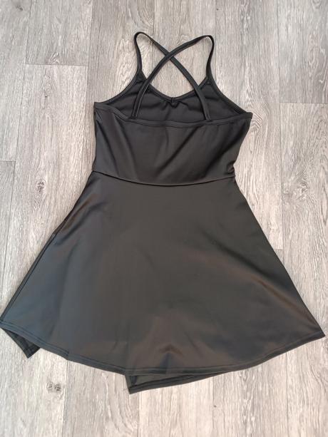 Športové šaty s kraťasami, l