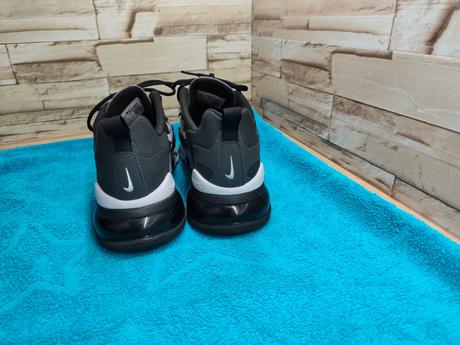Nike air max 270 react 42 - čierne tenisky, nike,42