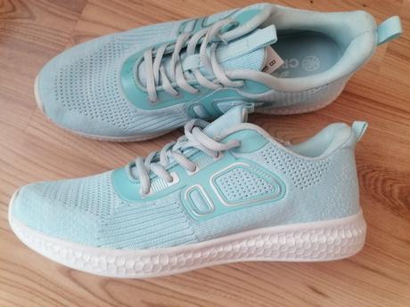 Bežecké tenisky, 39