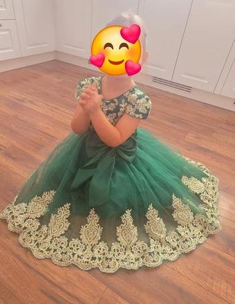 Spoločenské saty, 122