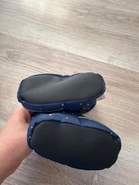 Zateplená čiapka s topánočkami, h&m,68