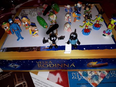 Kinder hracky,figurky, 