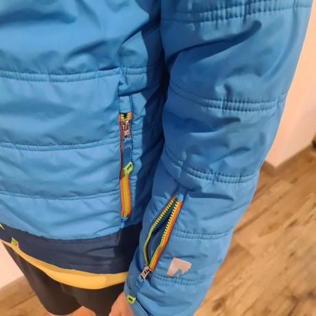 Lyžiarska bunda, 146