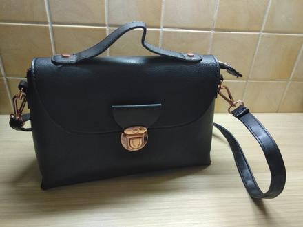 Kabelka na plece, deichmann