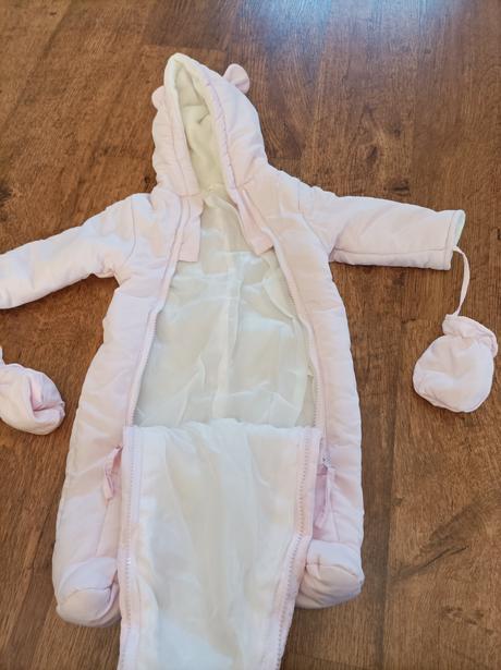 Praktický overal, 62