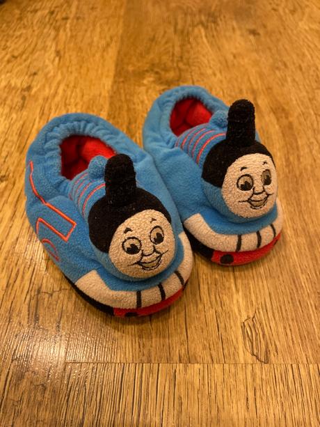 Papuče vlačik thomas, 25