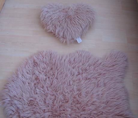 Kožušinka a vankúšik, 