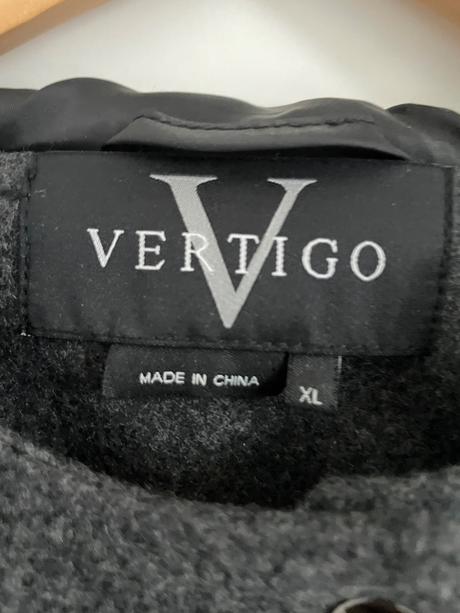 Kvalitný a štýlový kabát, 42 / 44 / xl